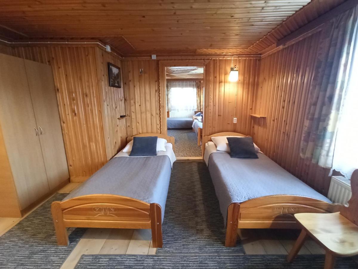 Apartmán Brzoskwiniowy Dom Banska Nizna Exteriér fotografie